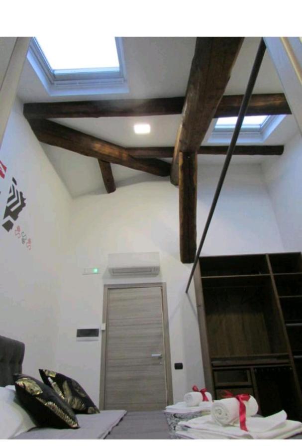 Attiko 53 Boutique Rooms เวโรนา ภายนอก รูปภาพ