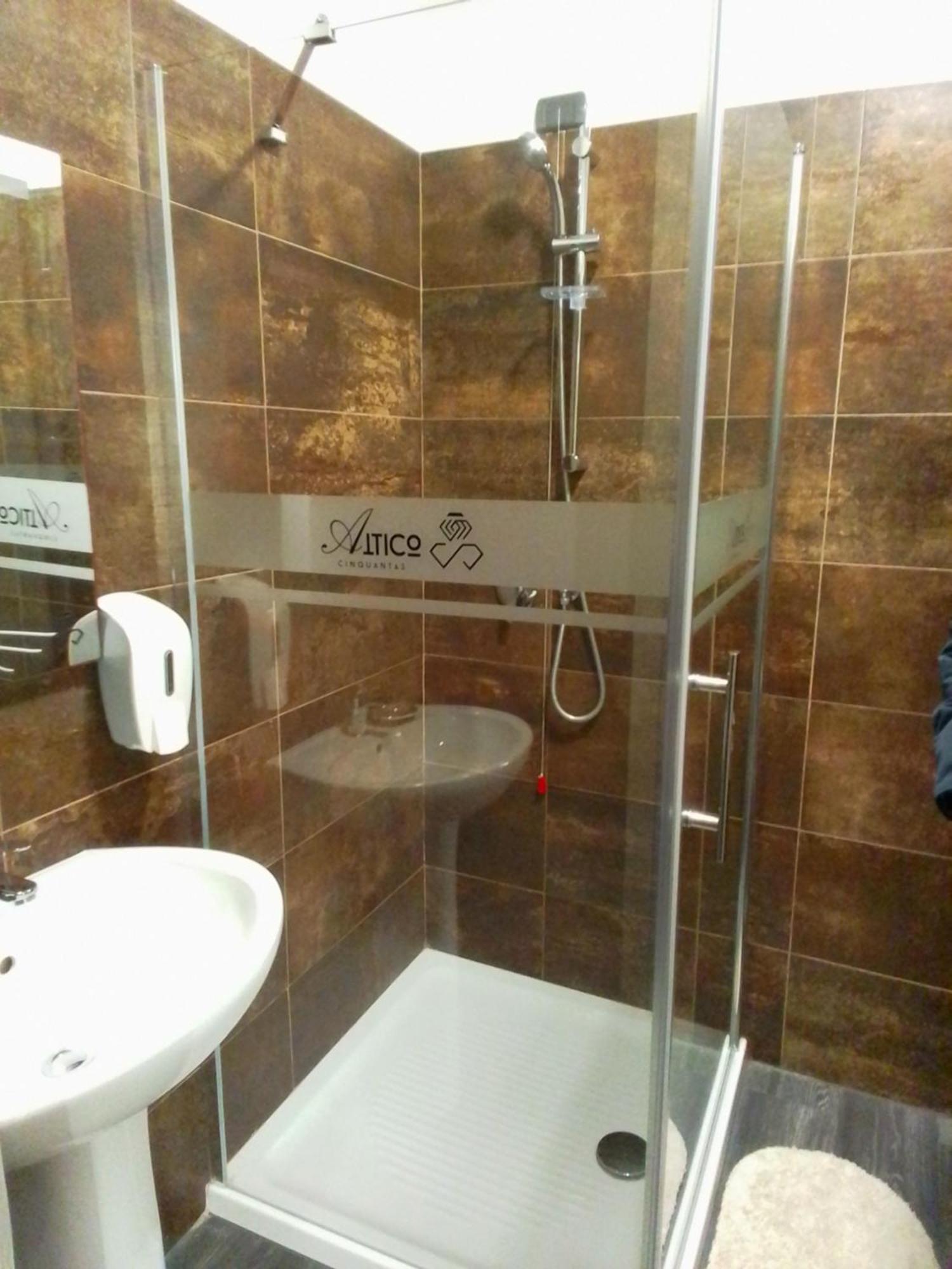 Attiko 53 Boutique Rooms เวโรนา ภายนอก รูปภาพ