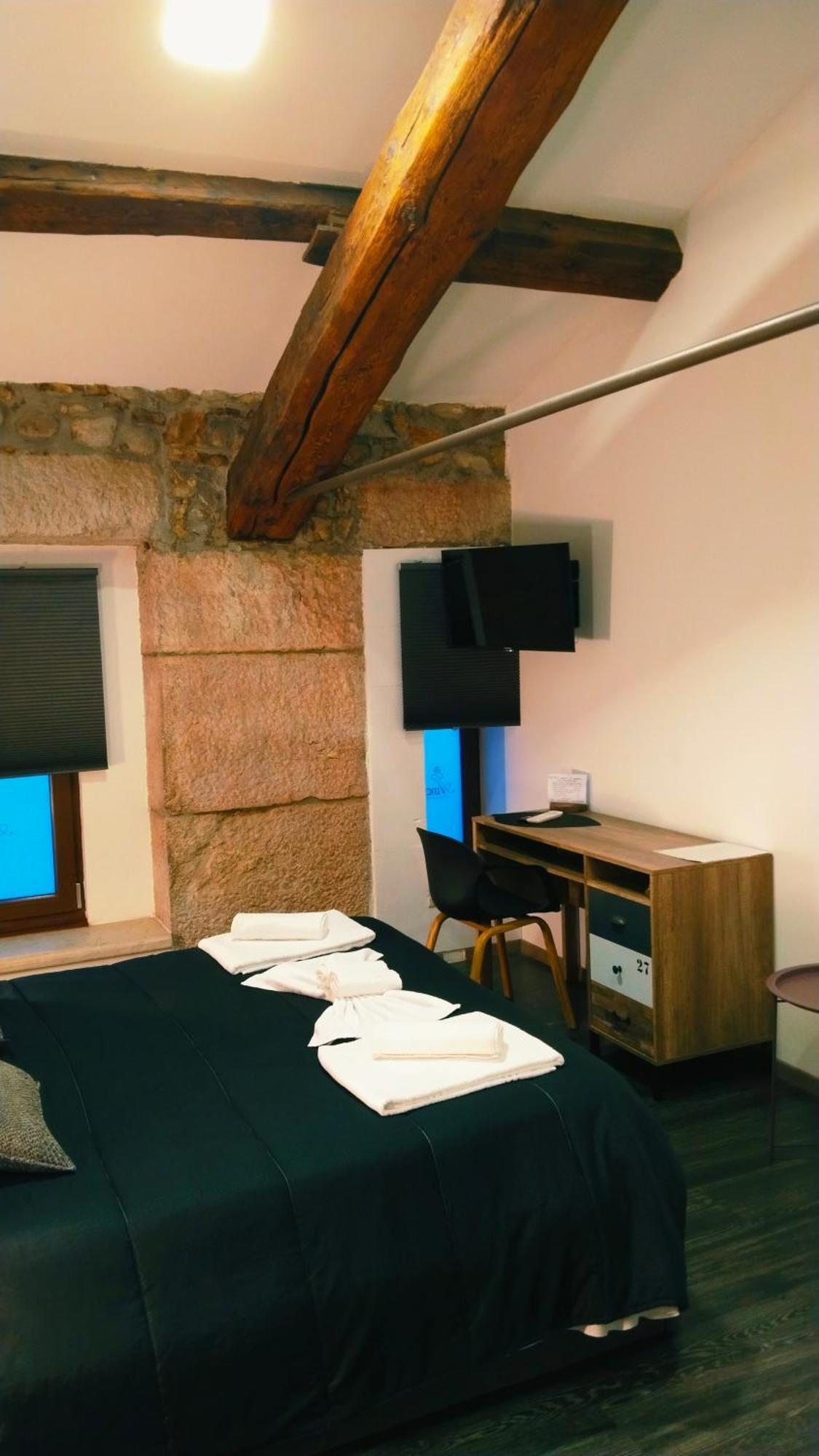 Attiko 53 Boutique Rooms เวโรนา ภายนอก รูปภาพ