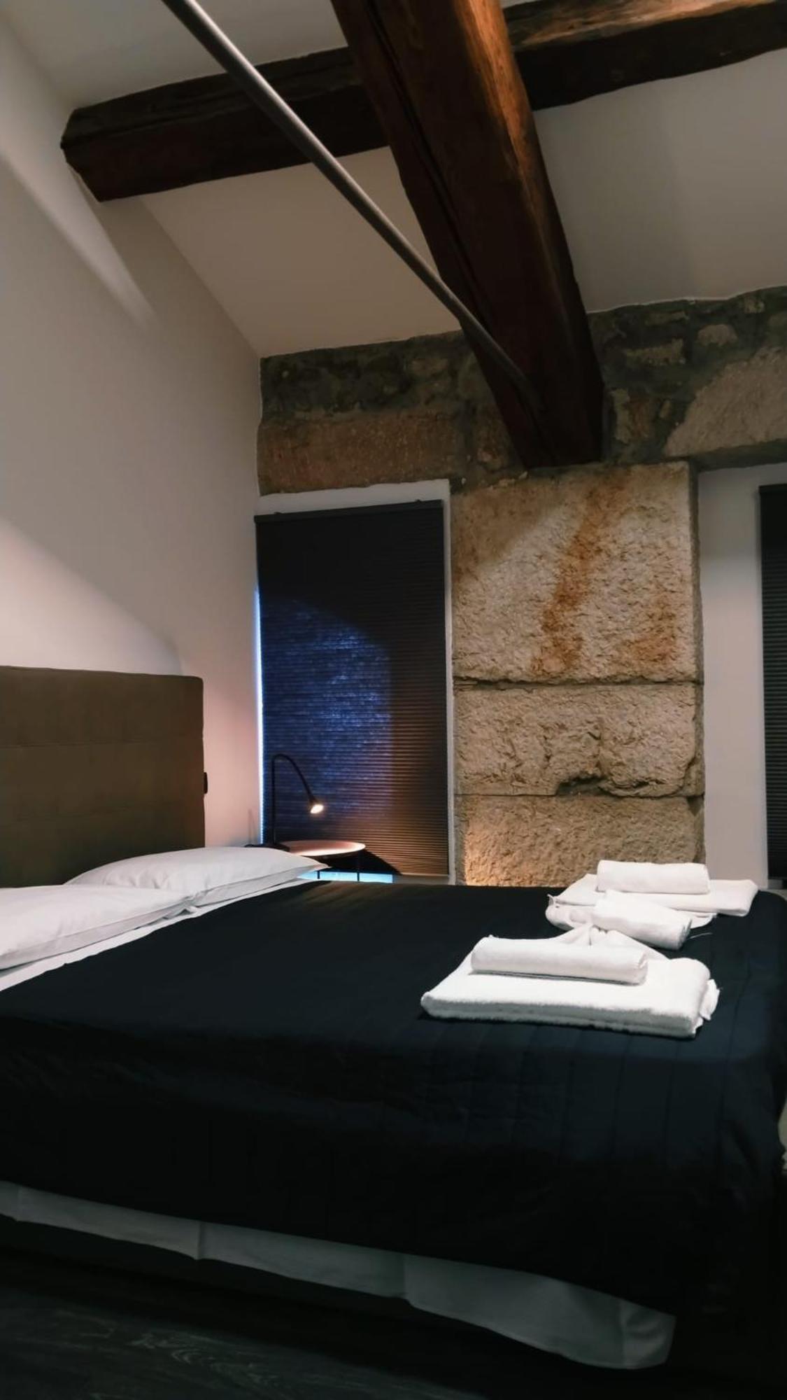 Attiko 53 Boutique Rooms เวโรนา ภายนอก รูปภาพ