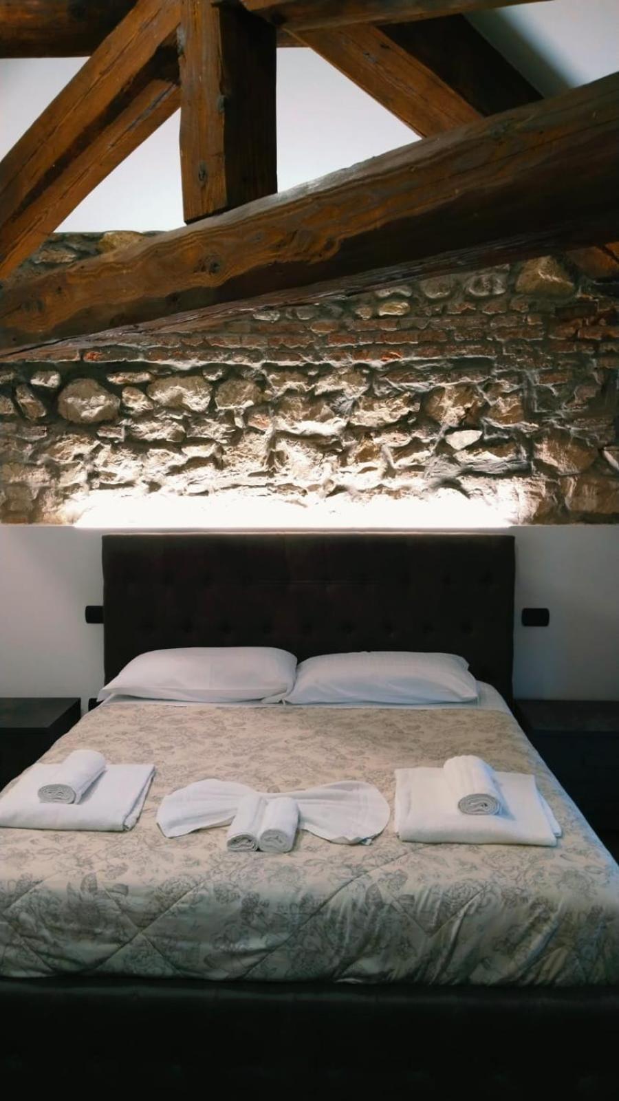 Attiko 53 Boutique Rooms เวโรนา ภายนอก รูปภาพ